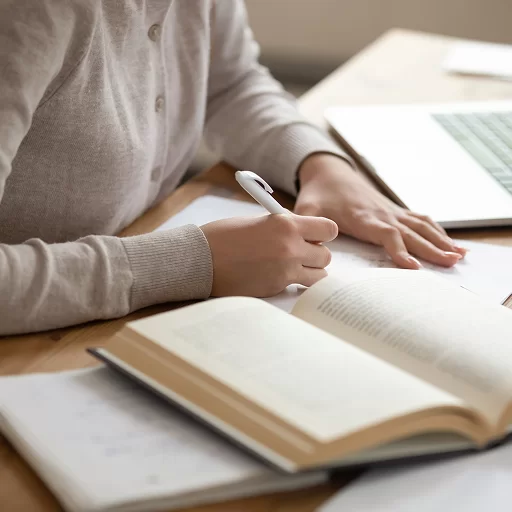 Üniversiteler ve Eğitim Kurumları